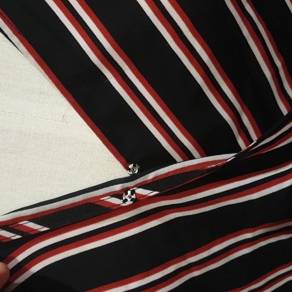 H and M Black Red White Stripes long Flared Sleeve Top Size US 4 - Picture 5 of 12